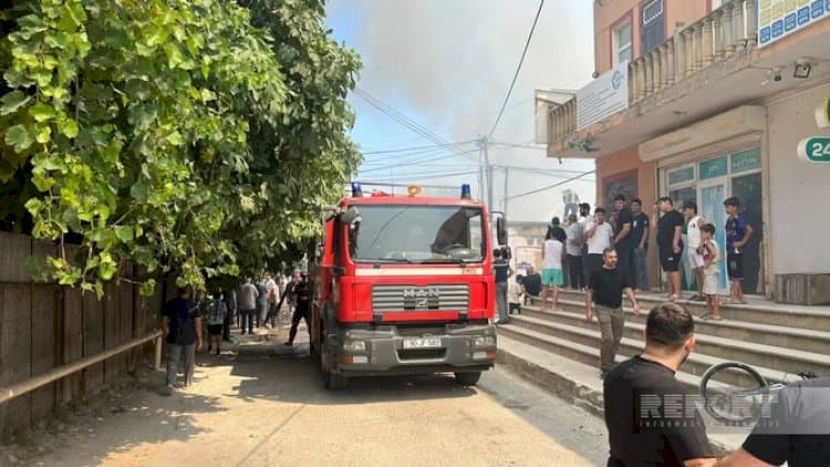 Son dəqiqə - Bakıda “Al Market” YANIR - FOTOLAR 