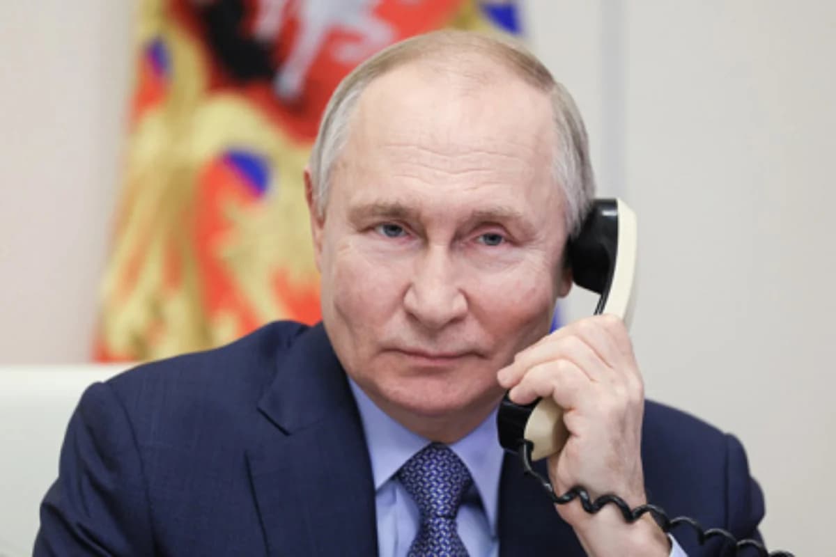  "Putin şəhər və mobil telefonlarından istifadə etmir"