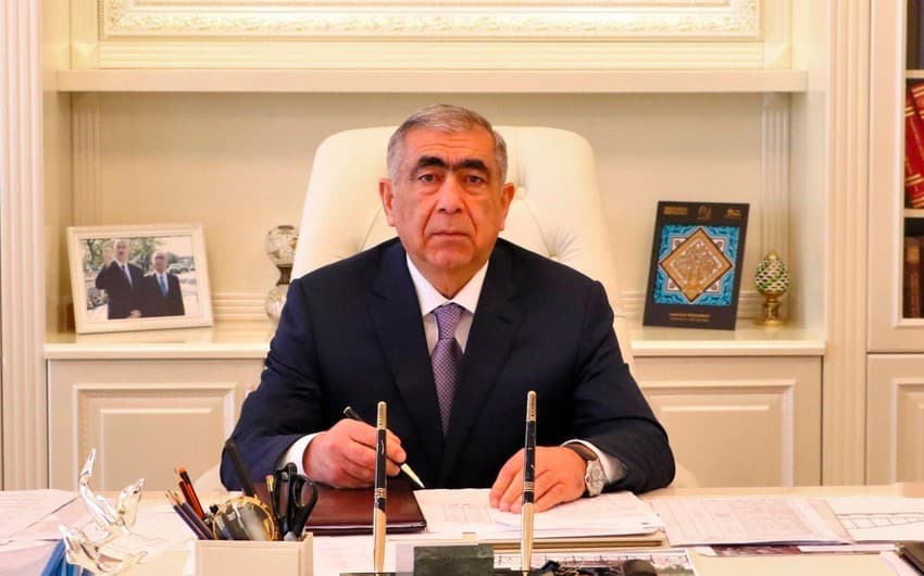 Saleh Məmmədovun Almaniyada tikdirdiyi bina – FOTO