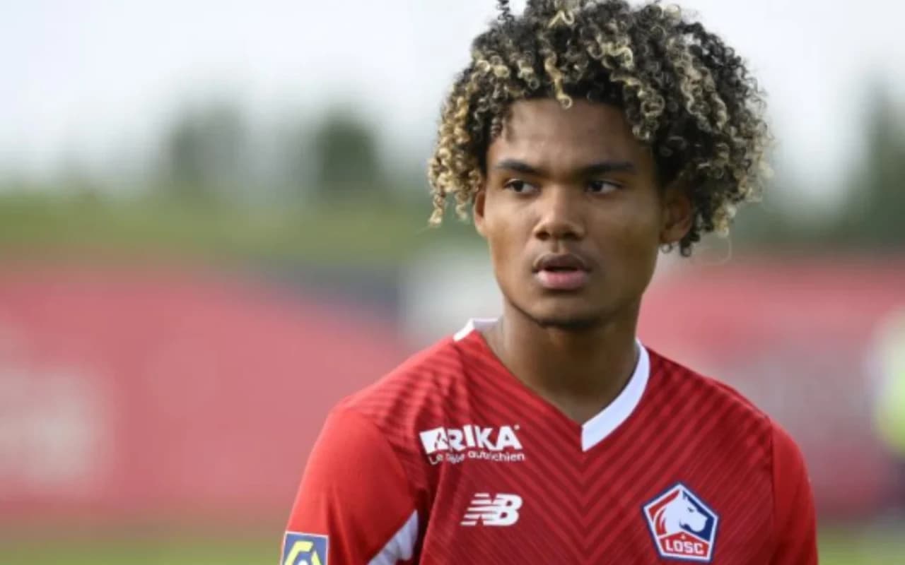 Fransız futbolçu "Sabah"dan gedir