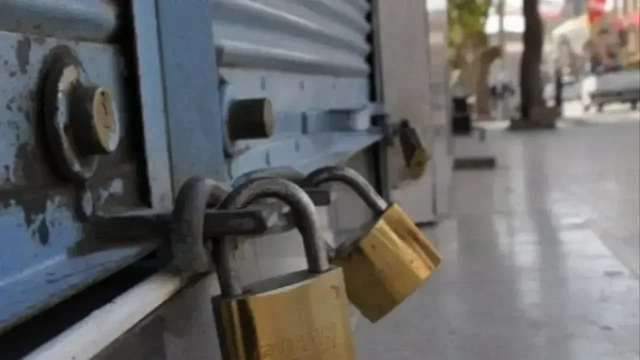 Dövlətə borcu olan "Avto Qarant" MMC "qapılarını bağladı"