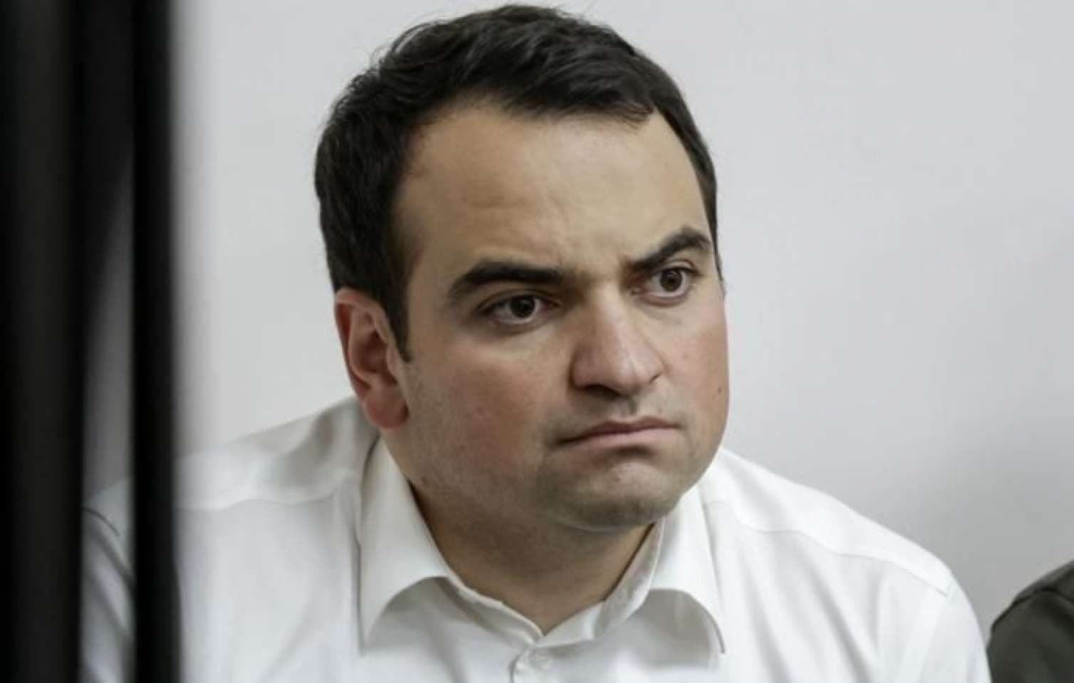Karapetyanın evində axtarış aparılır 