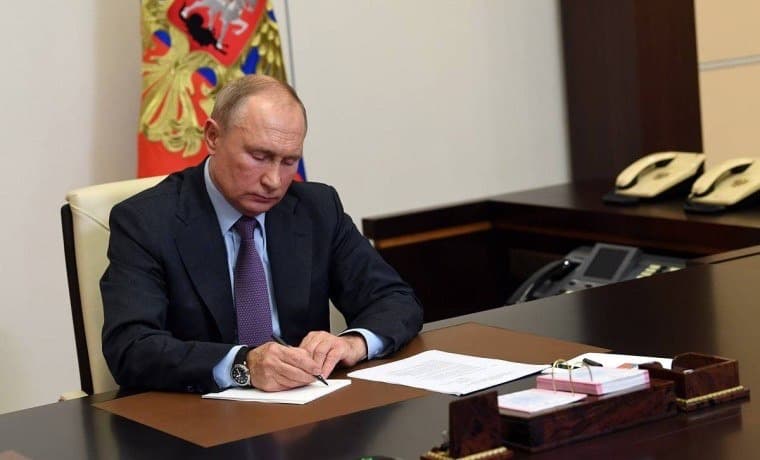 TƏCİLİ! Putin bunu da etdi - Miqrantlarla bağlı ŞOK QƏRAR verildi