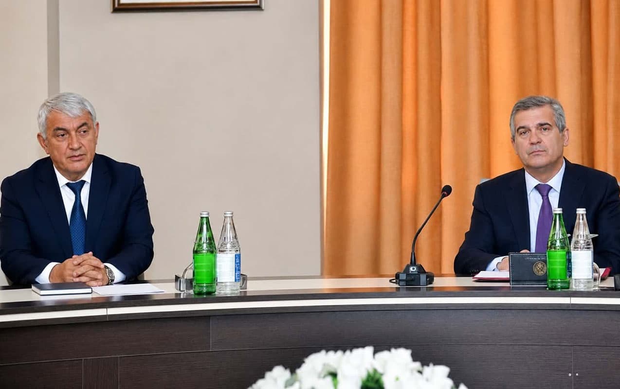 İcra başçısının müavininə HÖKM OXUNDU