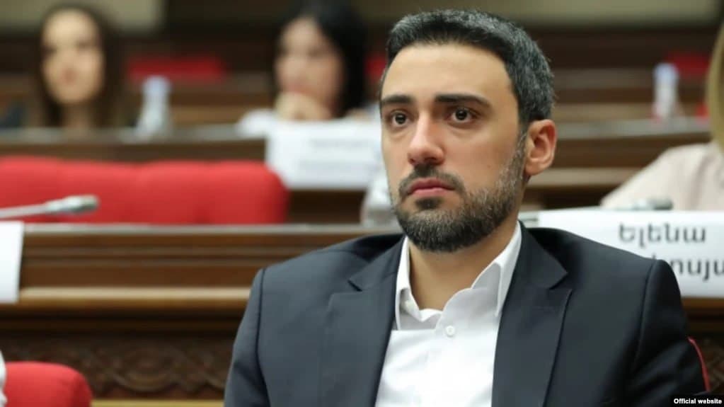 Samvel Karapetyanın tərəfdarı vitse-spiker oldu