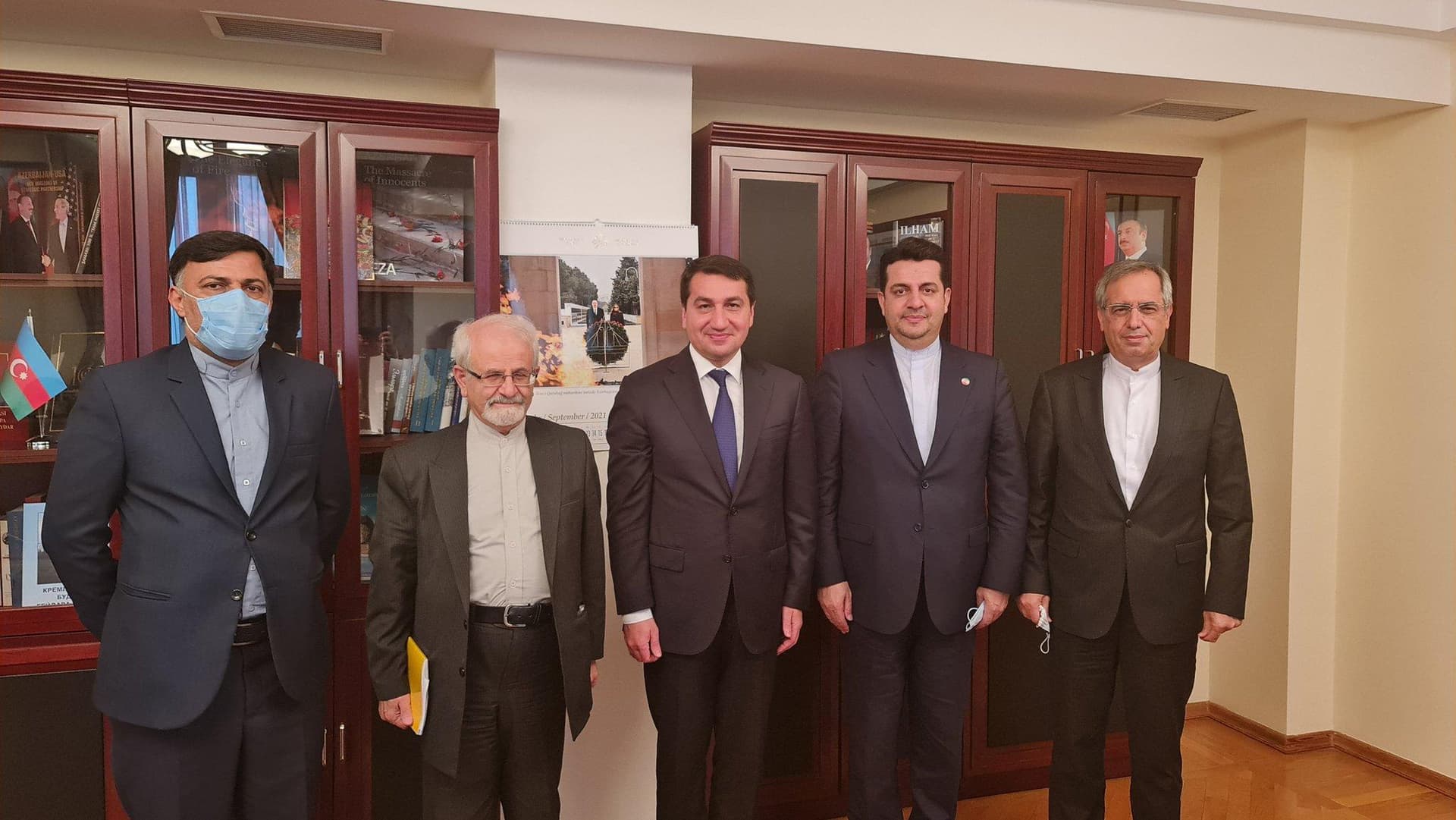 Hikmət Hacıyev İranın xarici işlər nazirinin müavini ilə görüşdü Hikmət Hacıyev İranın xarici işlər nazirinin müavini ilə görüşdü