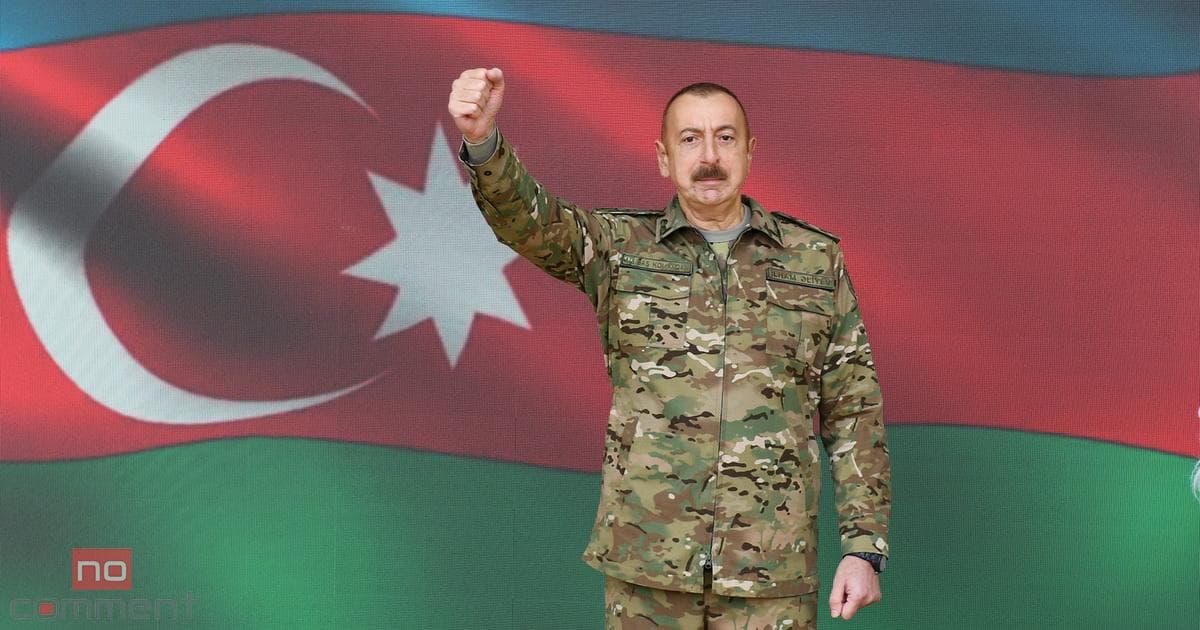 Prezident: Bizim Qələbəmizin rəmzi olan yumruq təkcə güc rəmzi deyil, bu, birlik rəmzidir Prezident: Bizim Qələbəmizin rəmzi olan yumruq təkcə güc rəmzi deyil, bu, birlik rəmzidir