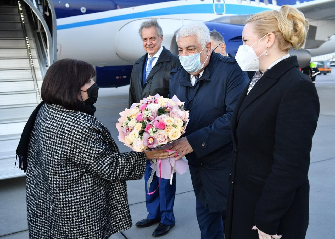 Milli Məclisin deputatları Rusiyaya gedib Milli Məclisin deputatları Rusiyaya gedib