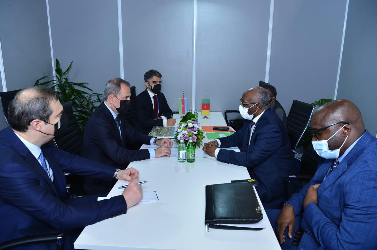 Azərbaycan və Kamerun XİN başçıları görüşdü Azərbaycan və Kamerun XİN başçıları görüşdü