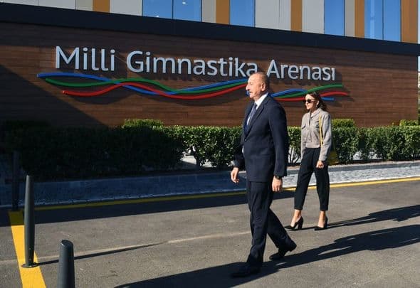 İlham Əliyev və Mehriban Əliyeva Milli Gimnastika Arenasının yeni binasında olublar İlham Əliyev və Mehriban Əliyeva Milli Gimnastika Arenasının yeni binasında olublar