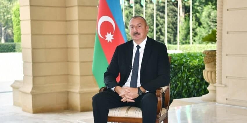 İlham Əliyev Şükür Həmidovun qəhrəmanlığından DANIŞDI – FOTO İlham Əliyev Şükür Həmidovun qəhrəmanlığından DANIŞDI – FOTO