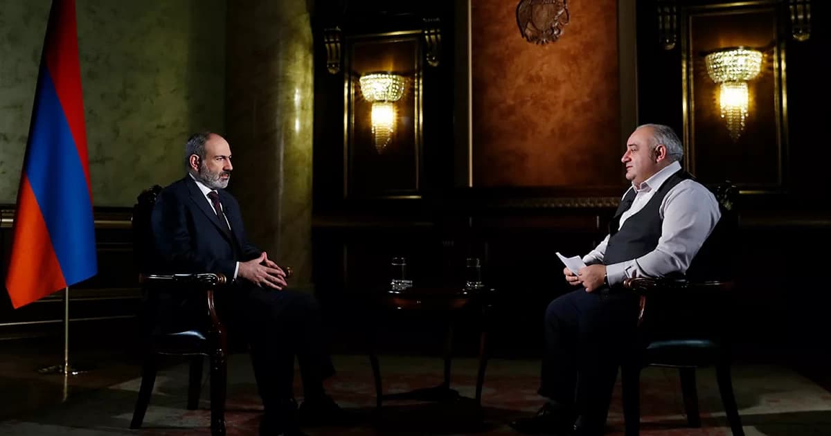 Paşinyan: Həm dəmiryolu, həm də magistral yol çəkilməlidir Paşinyan: Həm dəmiryolu, həm də magistral yol çəkilməlidir
