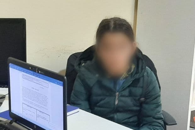 10 yaşlı qız polisə müraciət etdi 10 yaşlı qız polisə müraciət etdi