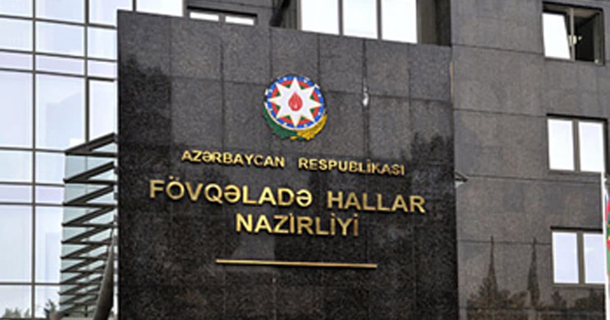Köməksiz vəziyyətə qalan azyaşlılar xilas edildi Köməksiz vəziyyətə qalan azyaşlılar xilas edildi