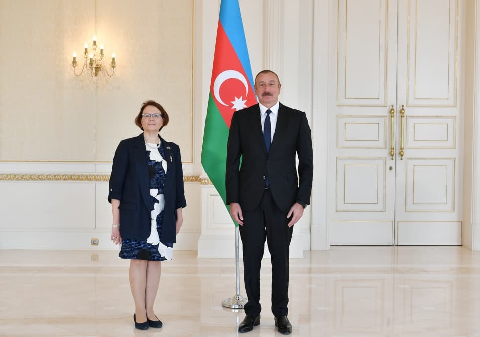İlham Əliyev finlandiyalı səfiri qəbul etdi – FOTO İlham Əliyev finlandiyalı səfiri qəbul etdi – FOTO