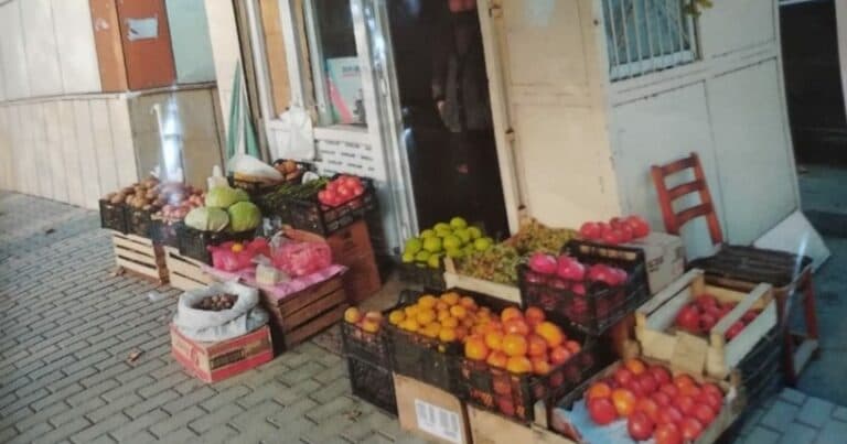 Bakıda qanunsuz küçə ticarətinə qarşı reydlər keçirilir – Cərimə olunanlar var Bakıda qanunsuz küçə ticarətinə qarşı reydlər keçirilir – Cərimə olunanlar var