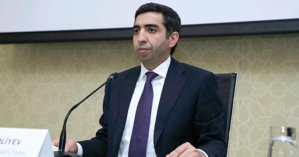 Zaur Əliyev özünə 200 min manatlıq xidməti avtomobil aldı – FOTO Zaur Əliyev özünə 200 min manatlıq xidməti avtomobil aldı – FOTO