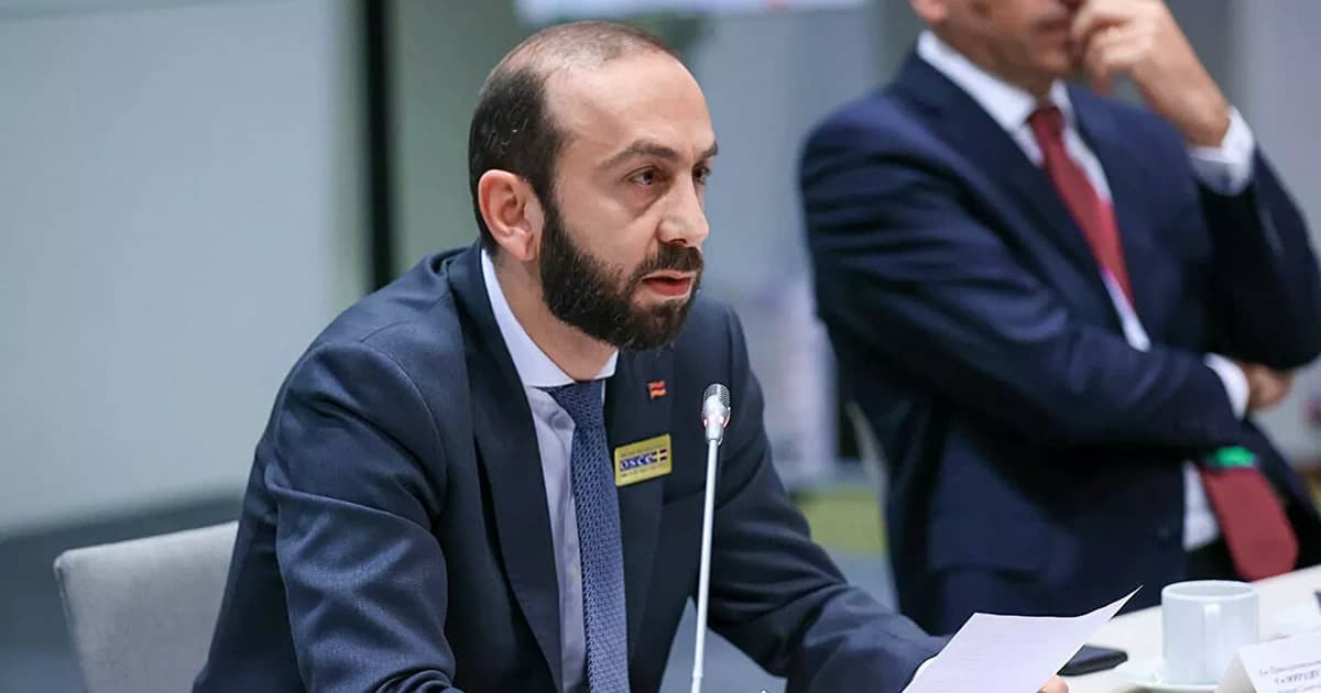 Ermənistan XİN başçısı Parisə yola düşəcək Ermənistan XİN başçısı Parisə yola düşəcək