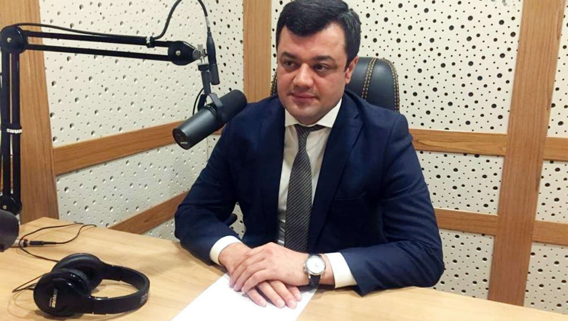 Şəhid atası jurnalisti polisə şikayət etdi Şəhid atası jurnalisti polisə şikayət etdi