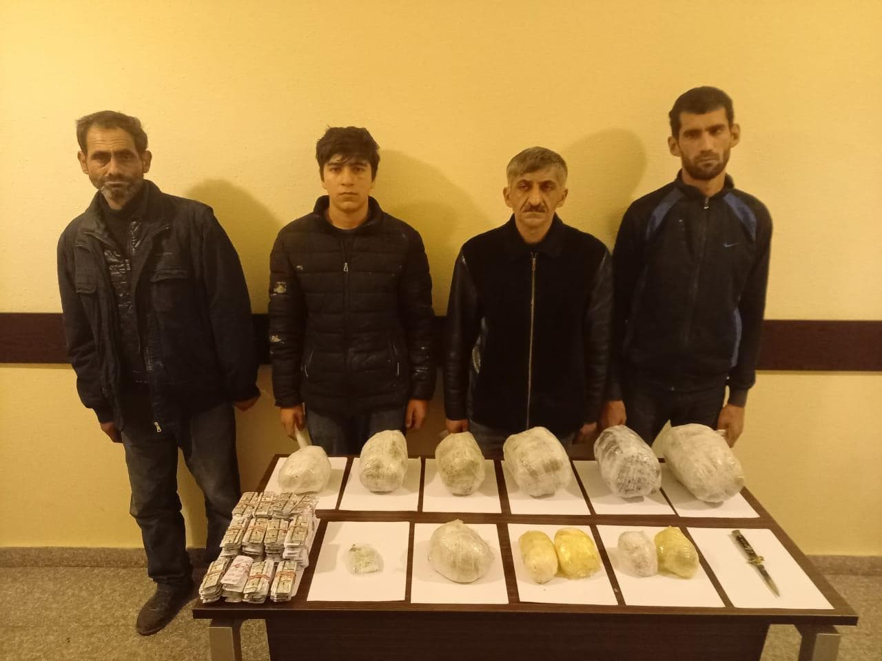 İrandan gələn şəxs sərhədçilərə bıçaq çəkdi İrandan gələn şəxs sərhədçilərə bıçaq çəkdi