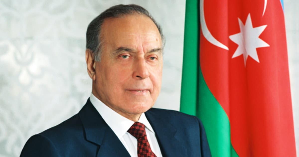 Ümummilli Liderin anım günü ilə əlaqədar Azərbaycan Ordusunda silsilə tədbirlər keçirilib Ümummilli Liderin anım günü ilə əlaqədar Azərbaycan Ordusunda silsilə tədbirlər keçirilib