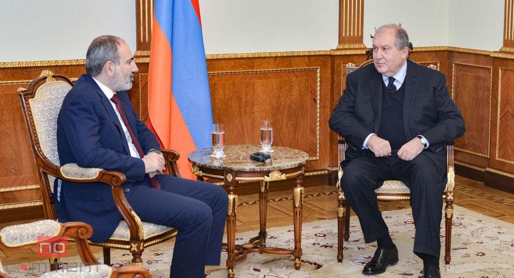 İDDİA: Paşinyan Konstitusiyanı dəyişərək prezident olmaq istəyir İDDİA: Paşinyan Konstitusiyanı dəyişərək prezident olmaq istəyir