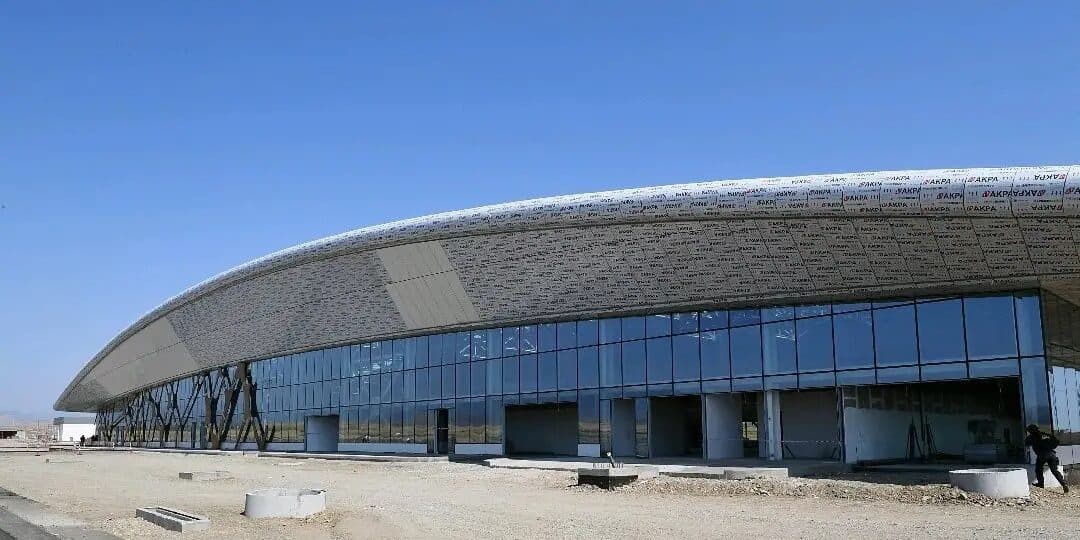 Erməni həyasızlığı: Füzuli aeroportunu kim tikib? – VİDEO Erməni həyasızlığı: Füzuli aeroportunu kim tikib? – VİDEO