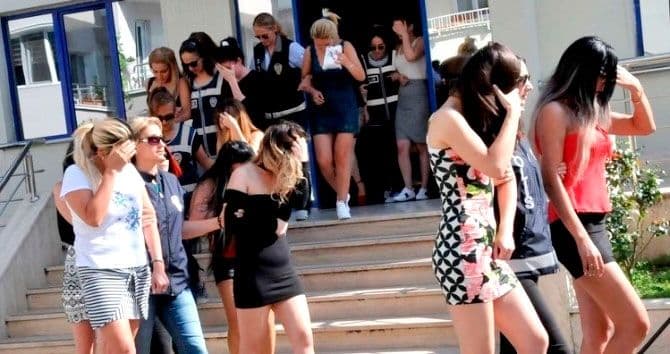 Qadınları satan Sevincə hökm oxundu – Məhkəmə qərarı Qadınları satan Sevincə hökm oxundu – Məhkəmə qərarı