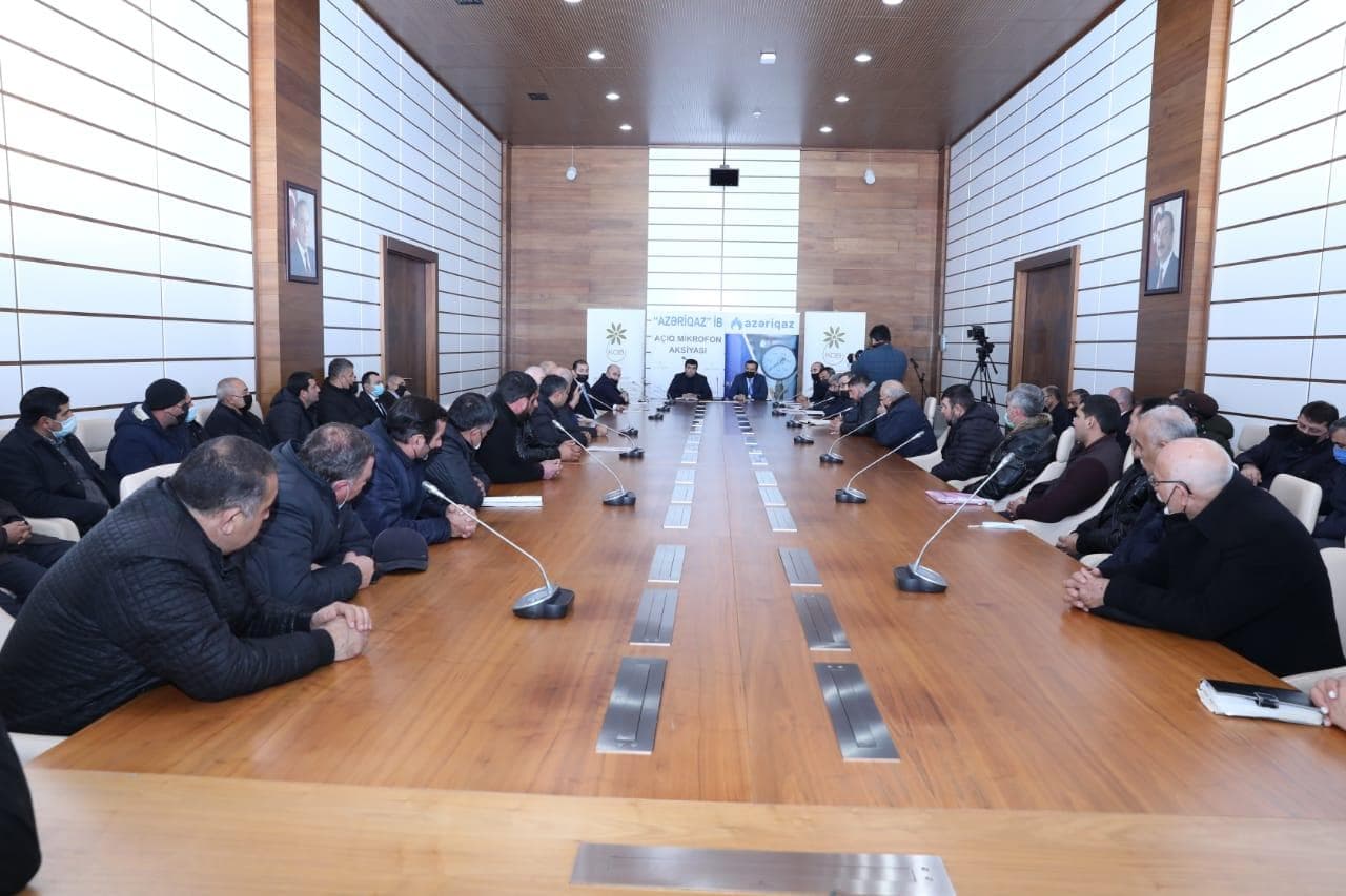 Şəmkirdə sahibkarlar “Azəriqaz”dan vaxt istəyiblər Şəmkirdə sahibkarlar “Azəriqaz”dan vaxt istəyiblər