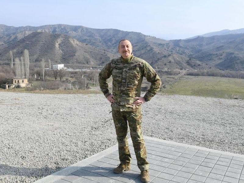Uşaqlıqdan general olmaq istəyirdim…— İlham Əliyev Uşaqlıqdan general olmaq istəyirdim…— İlham Əliyev