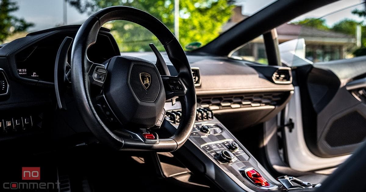 Şirkət rəhbərinin Lamborghini-si saxlanıldı – VİDEO Şirkət rəhbərinin Lamborghini-si saxlanıldı – VİDEO