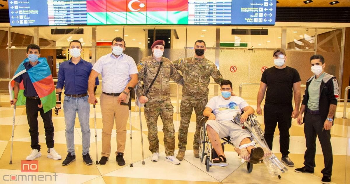 Qazilər müharibədən sonra hərbi geyimi niyə çıxarmır? Qazilər müharibədən sonra hərbi geyimi niyə çıxarmır?