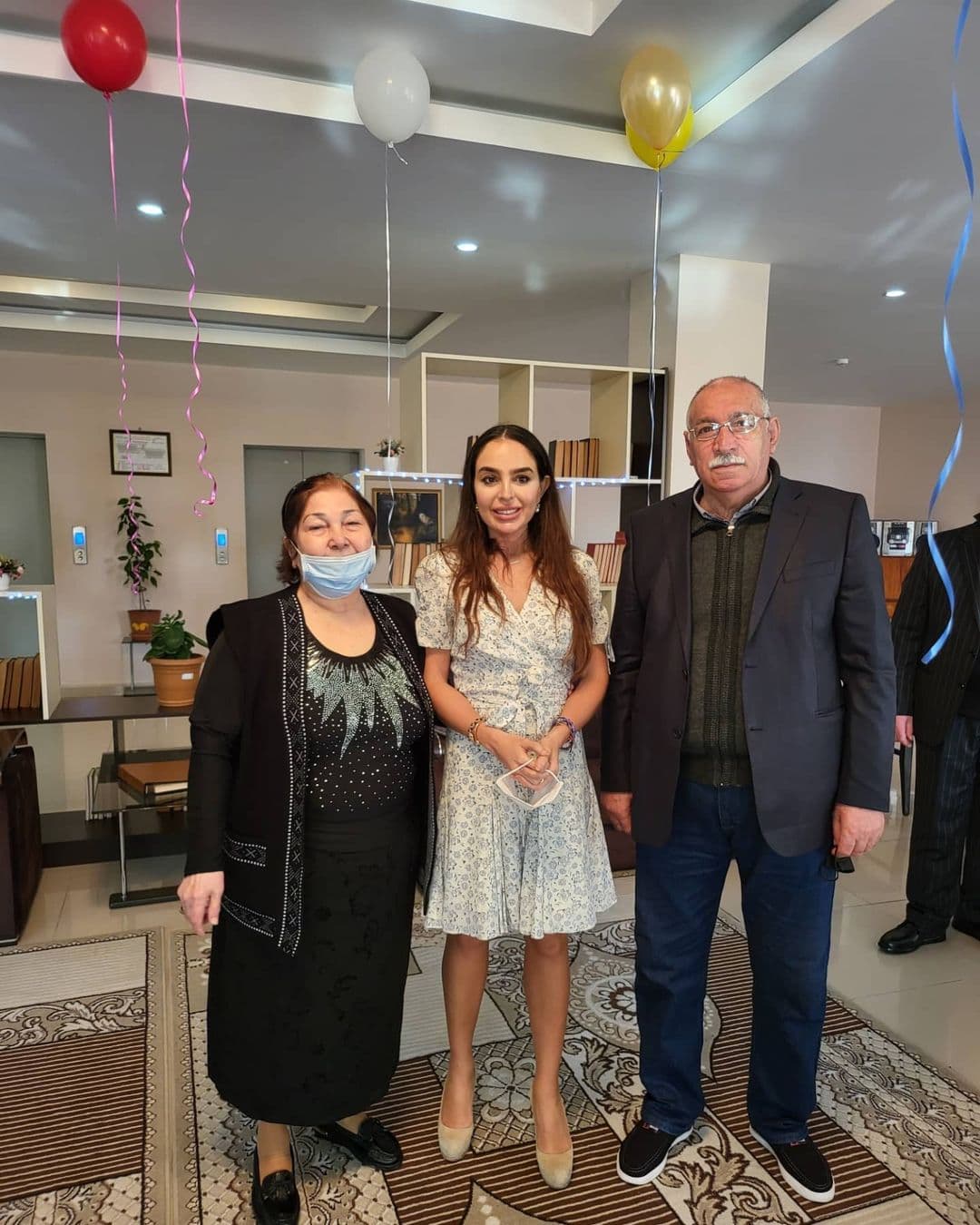 Leyla Əliyeva qocalar evini ziyarət etdi – FOTO Leyla Əliyeva qocalar evini ziyarət etdi – FOTO