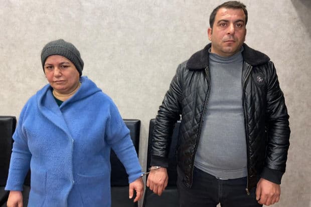 İkiyaşlı körpəni oğurlamaqda şübhəli bilinən şəxslərin FOTOSU İkiyaşlı körpəni oğurlamaqda şübhəli bilinən şəxslərin FOTOSU