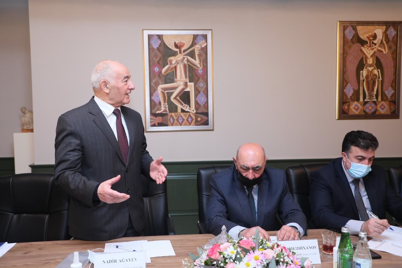 Azərbaycan Ağsaqqallar Şurasının iclası keçirilib – FOTOLAR Azərbaycan Ağsaqqallar Şurasının iclası keçirilib – FOTOLAR