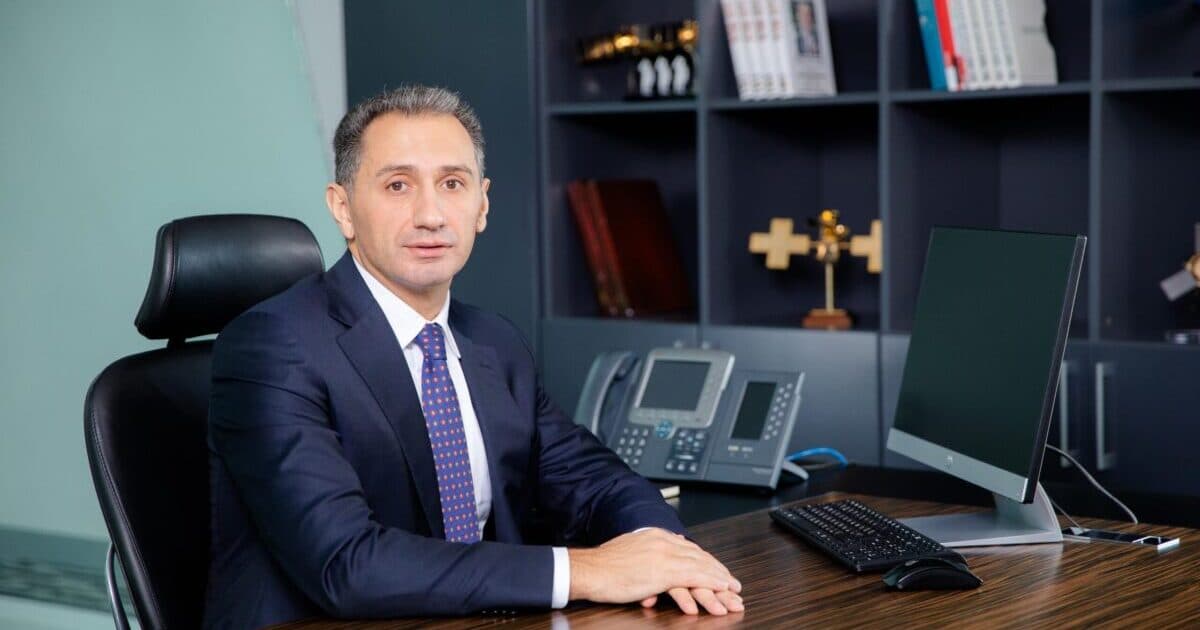 Nazir azad edilmiş ərazilərə açılan avtobus marşrutlarından YAZDI Nazir azad edilmiş ərazilərə açılan avtobus marşrutlarından YAZDI