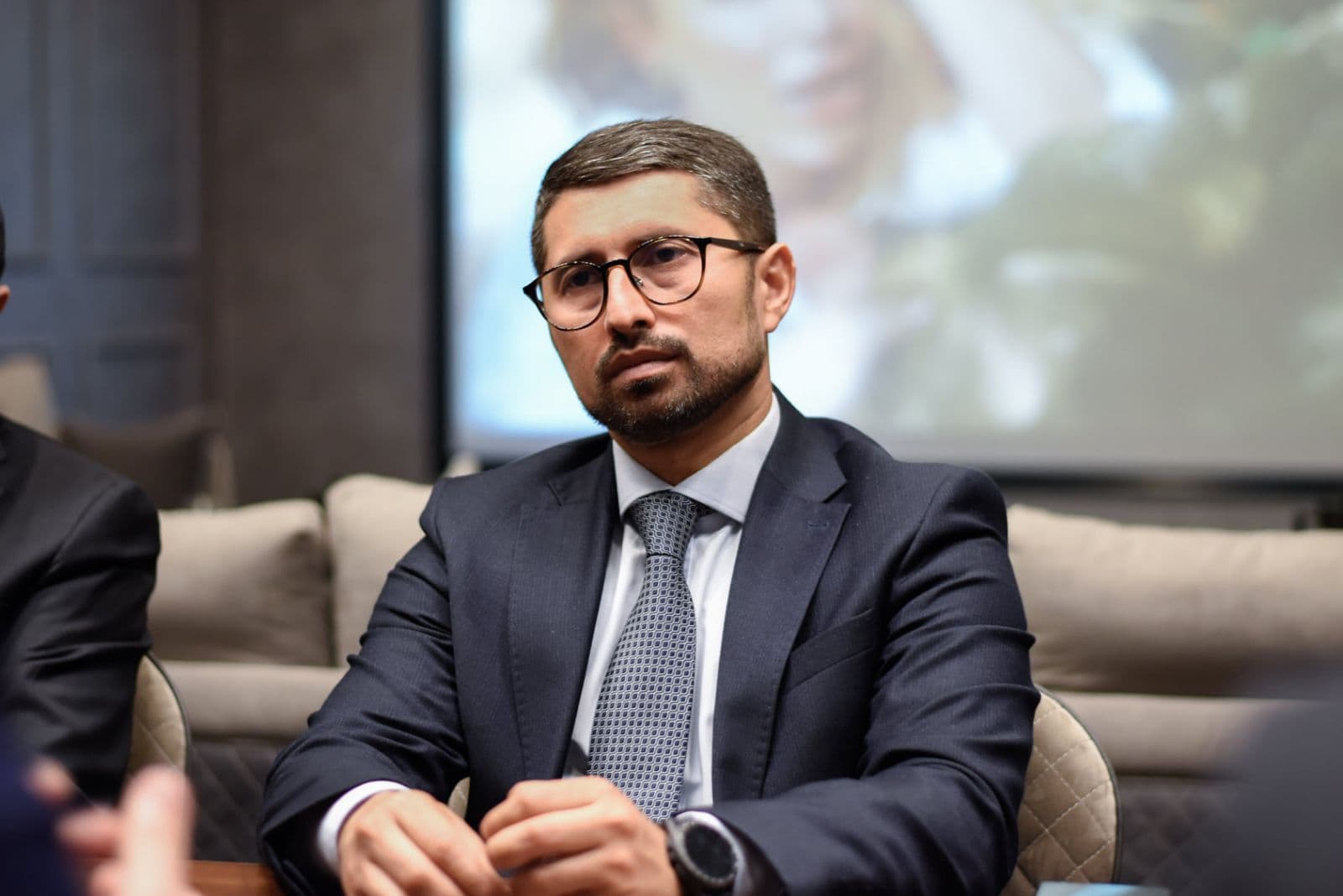 Dirçəliş Fondu rəhbərindən ibrətamiz paylaşım Dirçəliş Fondu rəhbərindən ibrətamiz paylaşım