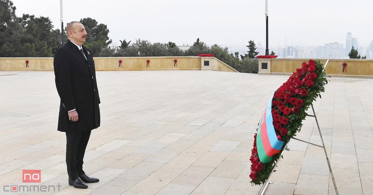 Prezident İlham Əliyev Şəhidlər xiyabanını ziyarət edib Prezident İlham Əliyev Şəhidlər xiyabanını ziyarət edib