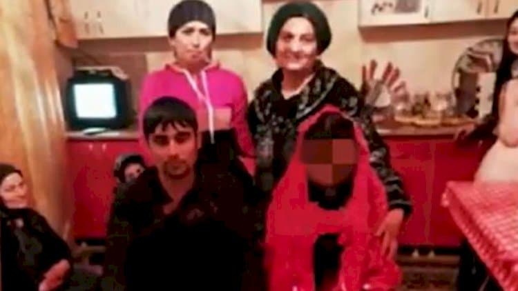 15 yaşında nişanlanan qızın anası: Oğlanın adını bilmirəm – Video 15 yaşında nişanlanan qızın anası: Oğlanın adını bilmirəm – Video