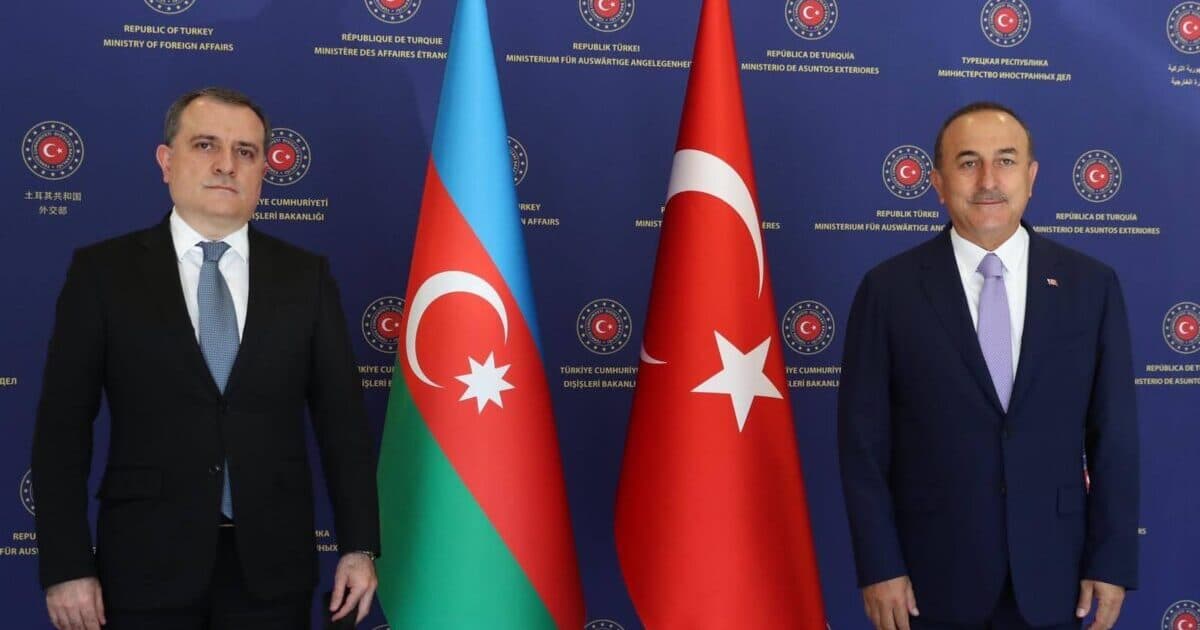 Azərbaycan və Türkiyə XİN başçıları arasında telefon danışığı olub Azərbaycan və Türkiyə XİN başçıları arasında telefon danışığı olub