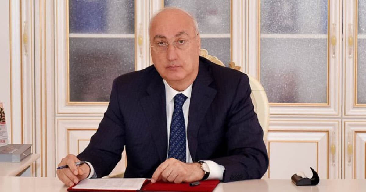 Zakir Fərəcovun səlahiyyətləri əlindən alınıb? Zakir Fərəcovun səlahiyyətləri əlindən alınıb?