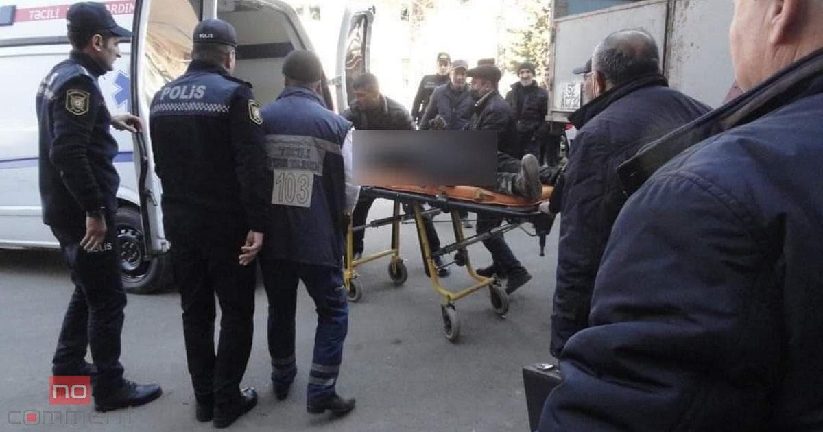 Salyan sakini özünü işlədiyi idarənin qarşısında yandırıb Salyan sakini özünü işlədiyi idarənin qarşısında yandırıb
