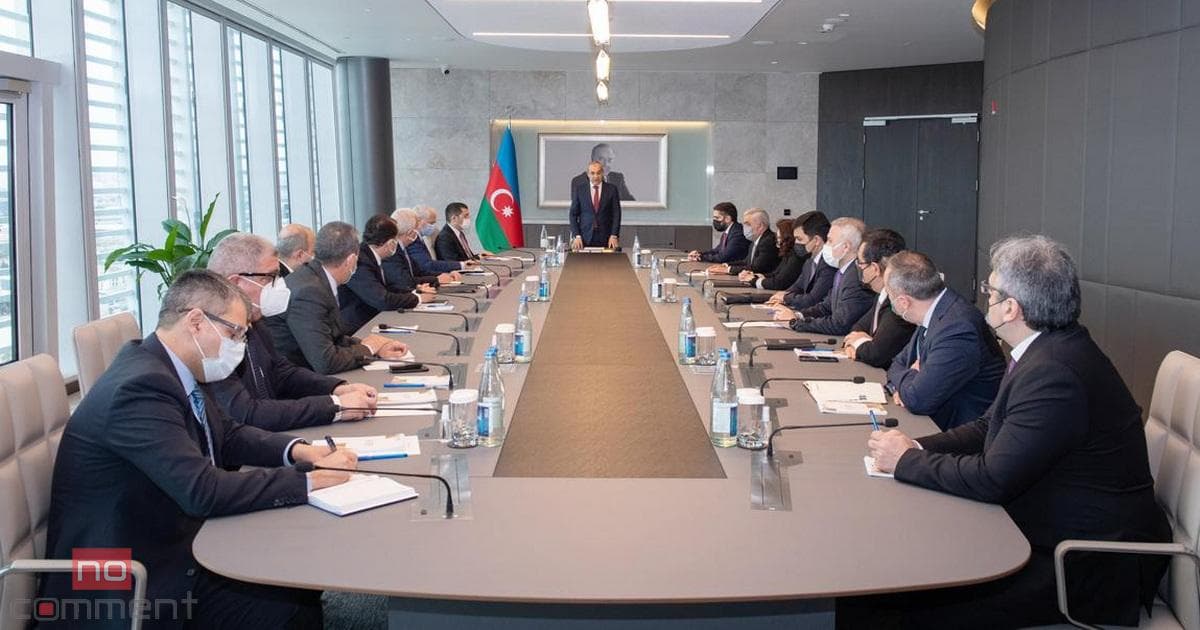 Rövnəq Abdullayev yeni vəzifəsinin icrasına başladı Rövnəq Abdullayev yeni vəzifəsinin icrasına başladı