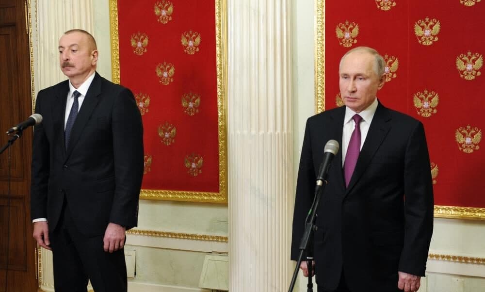 İlham Əliyev və Putin bəyanatla çıxış etdilər – VİDEO İlham Əliyev və Putin bəyanatla çıxış etdilər – VİDEO