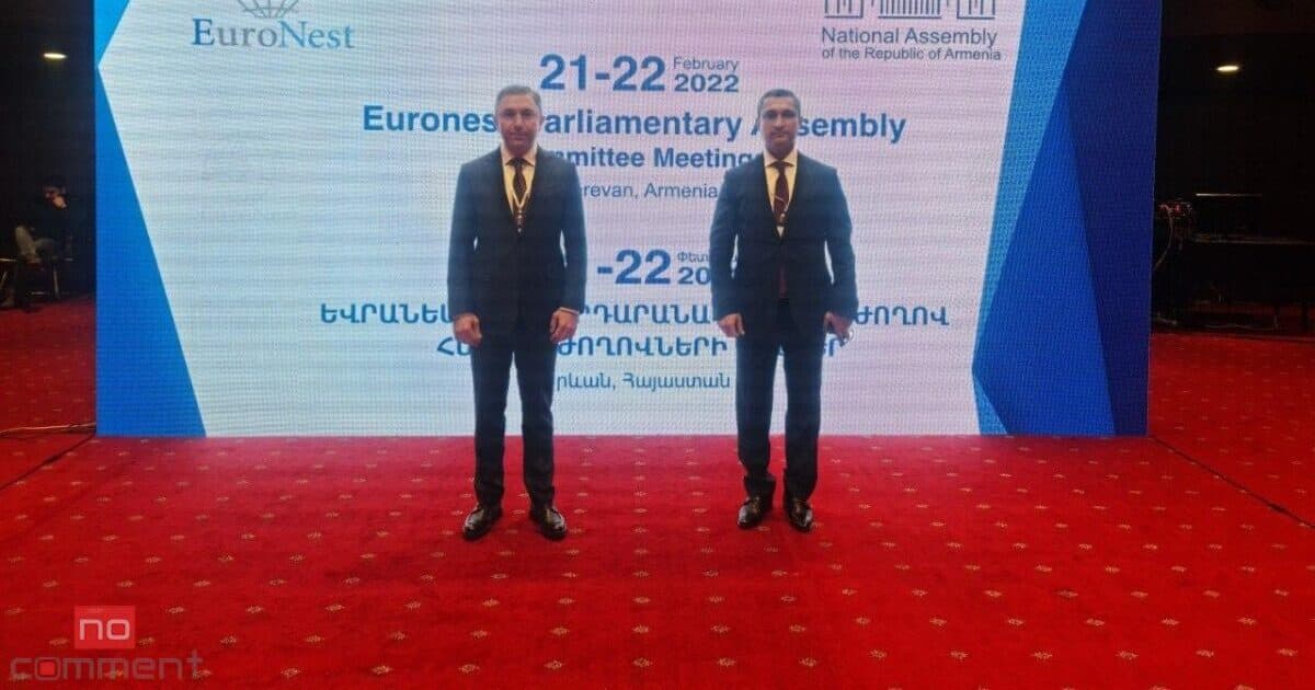 Ermənilər İrəvanda azərbaycanlı deputatların başlarını kəsmək istəyiblər Ermənilər İrəvanda azərbaycanlı deputatların başlarını kəsmək istəyiblər