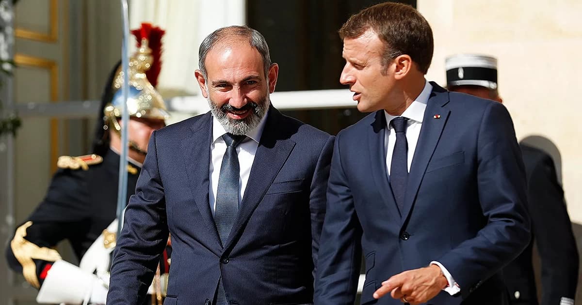 Paşinyan Makronla Qarabağı müzakirə etdi Paşinyan Makronla Qarabağı müzakirə etdi