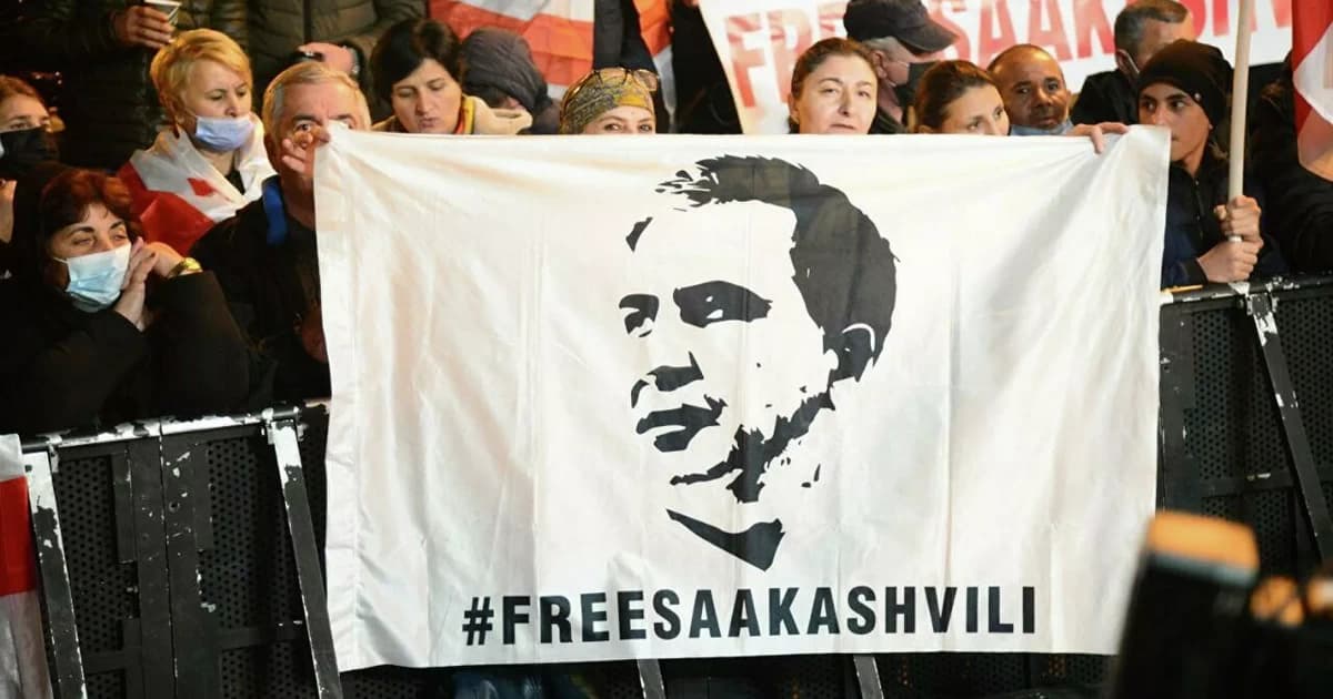 Saakaşvili: Məni buraxın, məni Ukraynada Baş komandan gözləyir Saakaşvili: Məni buraxın, məni Ukraynada Baş komandan gözləyir