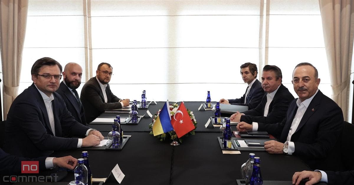 Türkiyə və Ukrayna XİN başçıları arasında görüş olub Türkiyə və Ukrayna XİN başçıları arasında görüş olub