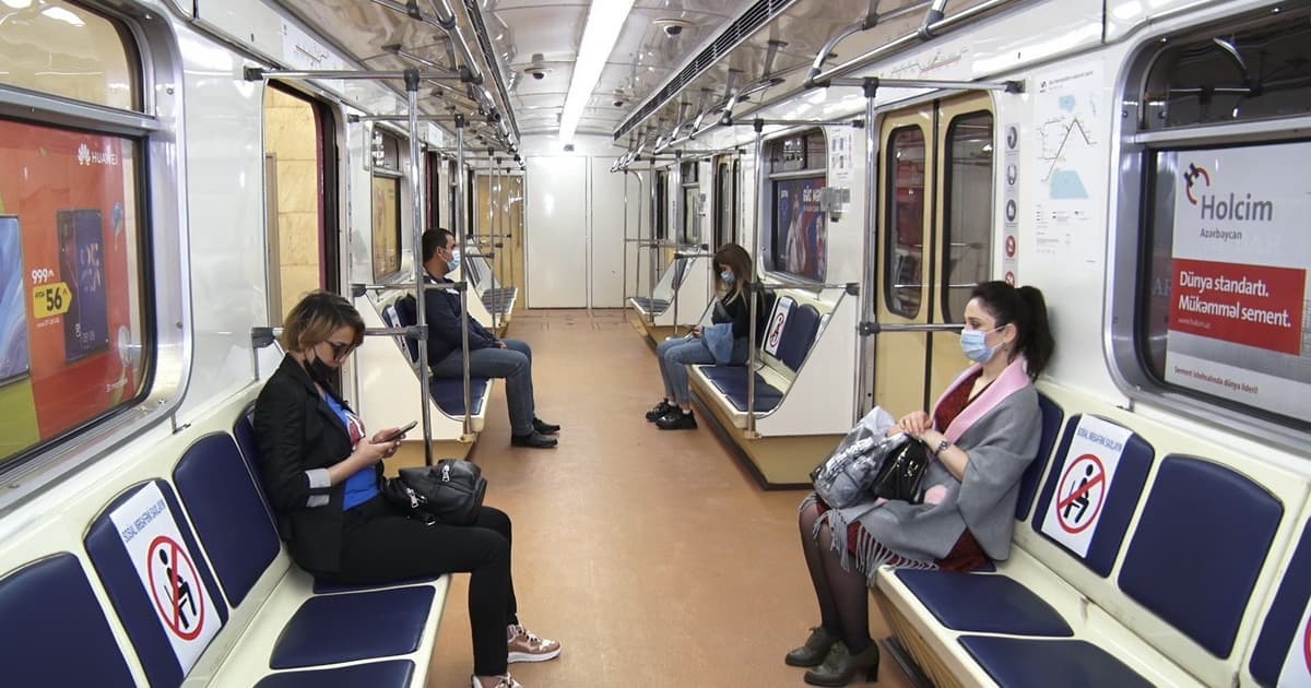Bakı metrosunda qatarların hərəkəti dayandı Bakı metrosunda qatarların hərəkəti dayandı