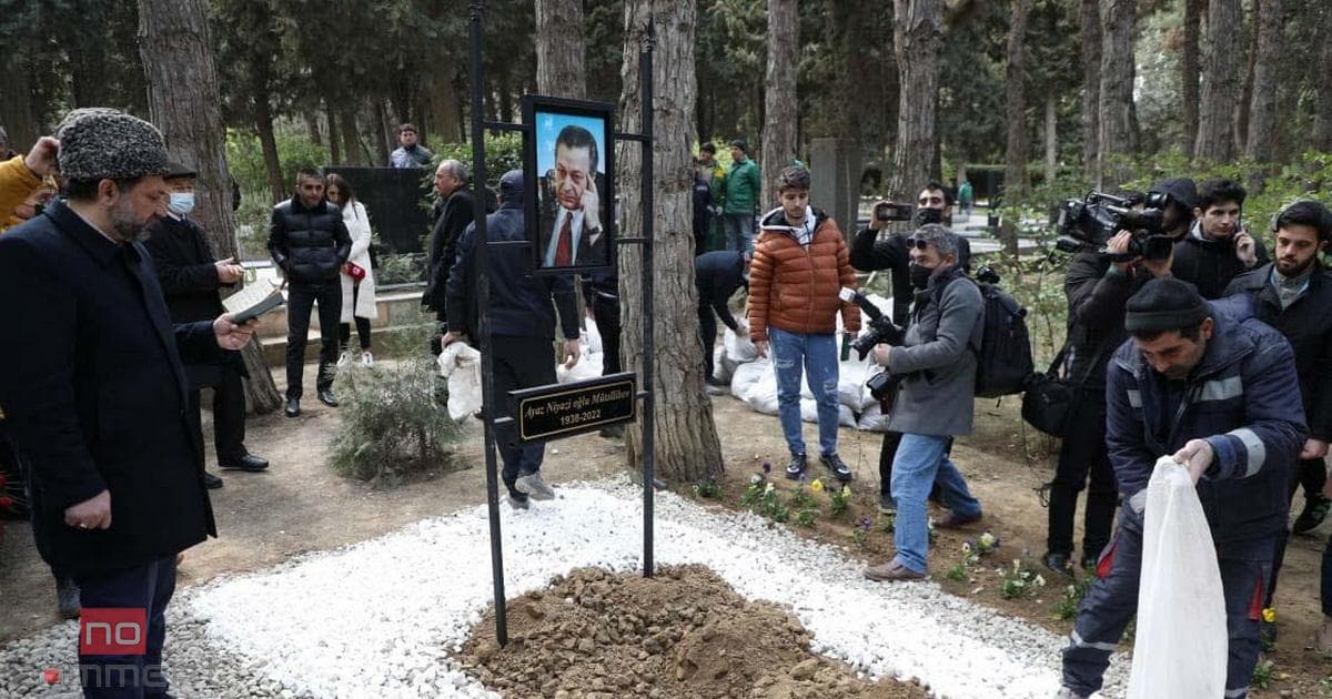 Ayaz Mütəllibov Fəxri xiyabanda dəfn edilib Ayaz Mütəllibov Fəxri xiyabanda dəfn edilib